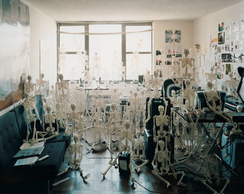 “Skeletons” (2002) – Olaf Breuning